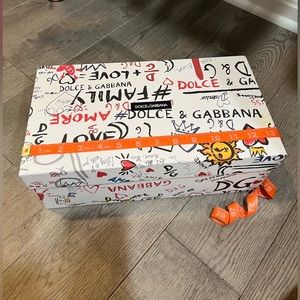 D&G Shoe Box